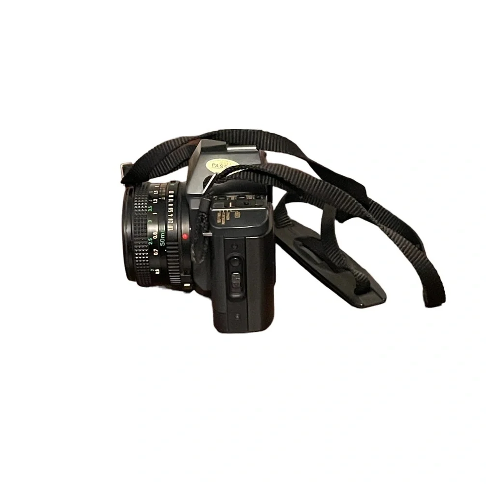 Canon Camera T70